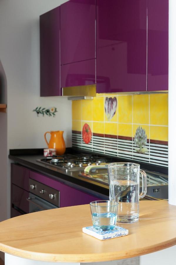 Casa Flo Con Terrazza E Ascensore Salerno Ngoại thất bức ảnh