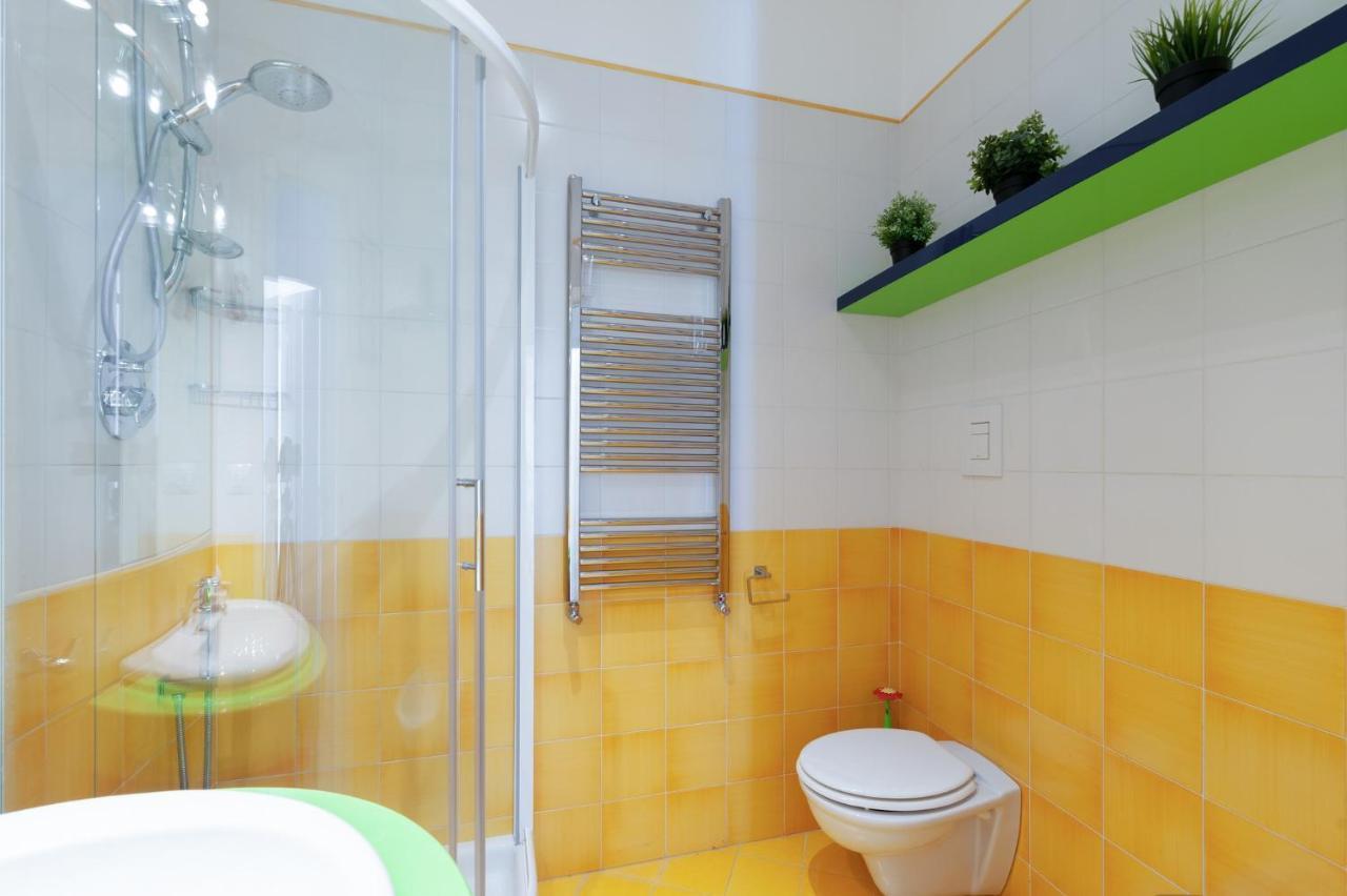 Casa Flo Con Terrazza E Ascensore Salerno Ngoại thất bức ảnh